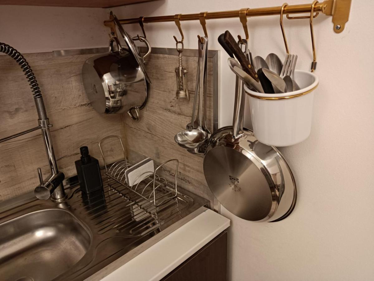 Lux Apartament In The Bubble Of Piata Romana ブカレスト エクステリア 写真