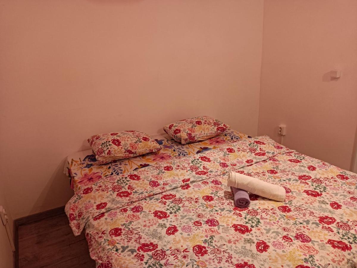 Lux Apartament In The Bubble Of Piata Romana ブカレスト エクステリア 写真